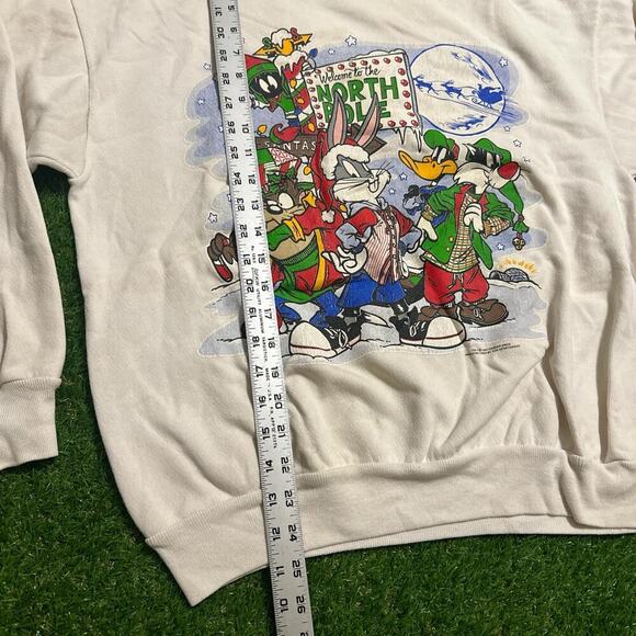 Vintage Looney Tunes Christmas Crewneck - Picture 4 of 5